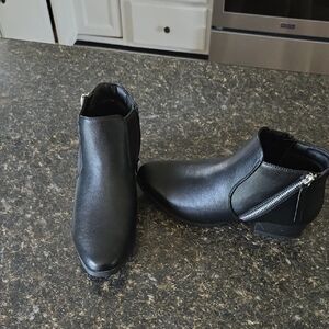 Womens Black Leather Ankle Boots